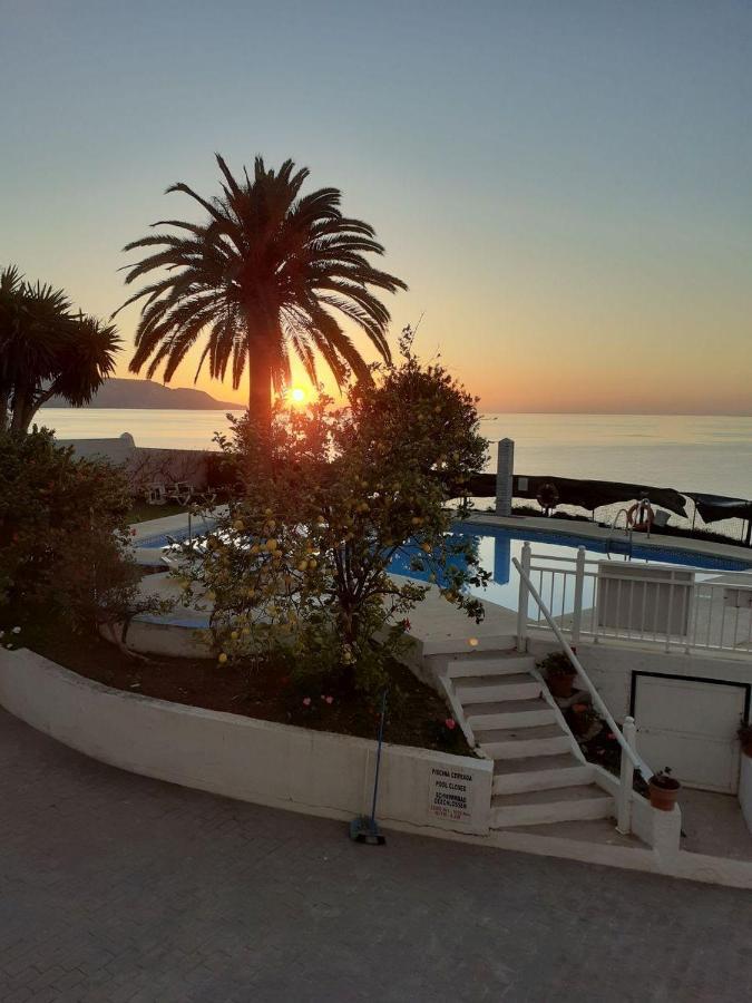 Tuhillo 1I Menyber Nerja Exterior foto